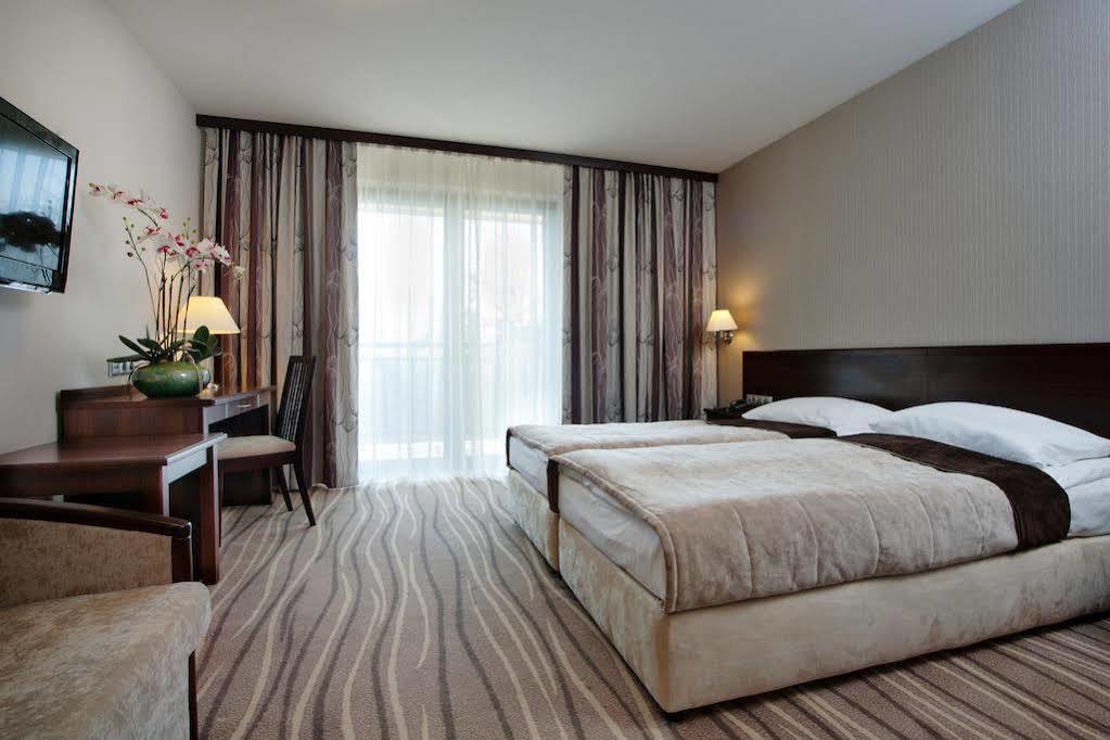 Hotel Spa Budowlani Szczawnica Kültér fotó